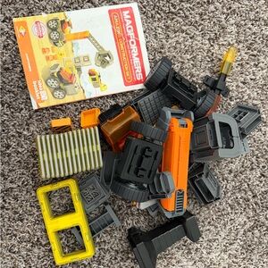 Magformers construction set